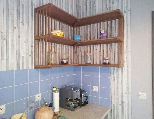 Étagère de coin - trois étages