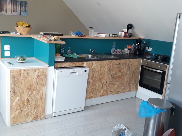 Rénovation cuisine style osb avant/après