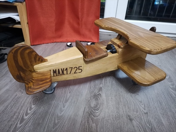 Avion biplan porteur bébé