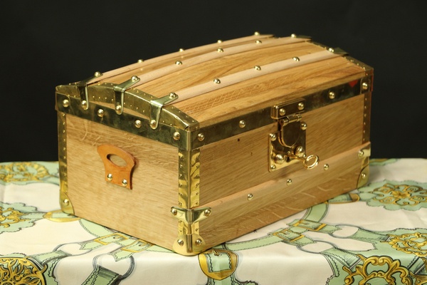 Malle Chêne et laiton