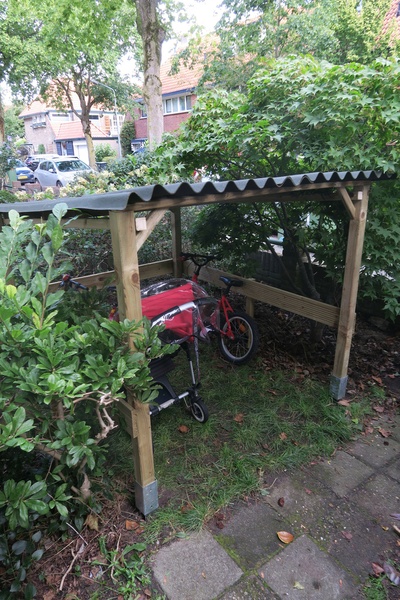 Abri à vélos (+poussette et trotinettes)