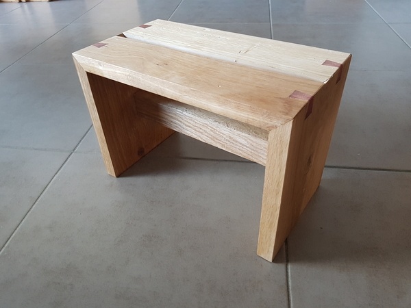 Petit marche pieds sans prétentions