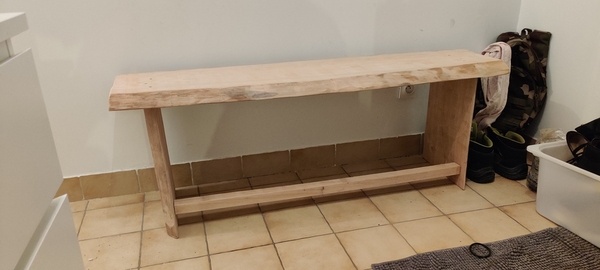 Banc sans prétention