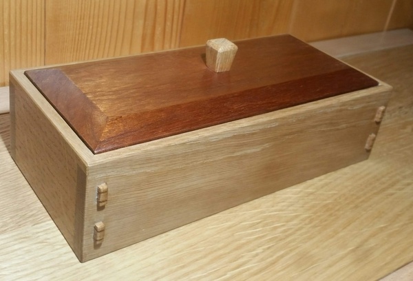 BOITE AUX OUTILS A MAIN