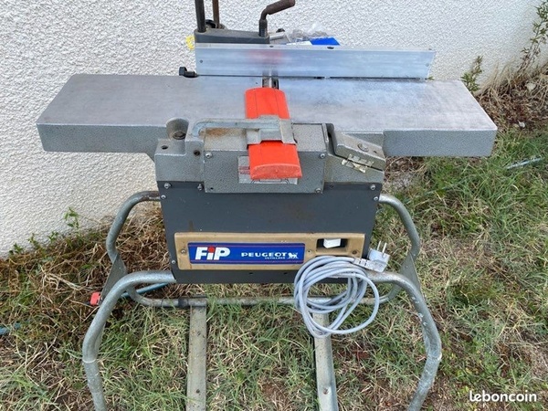 Raboteuse Dégauchisseuse Fip 150 Peugeot avec accessoire pour mortaiseuse