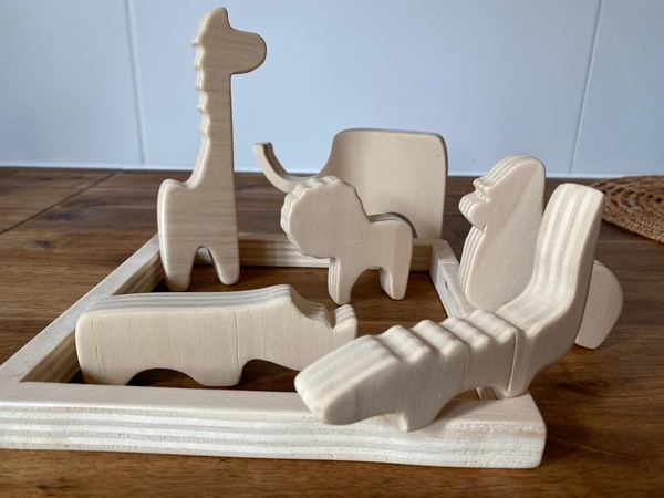 Un puzzle / casse-tête "Animaux de la savane" en bois