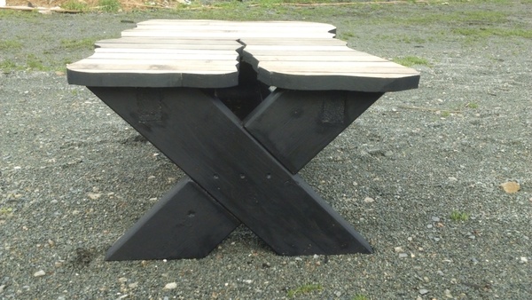 Table basse 'fissurée'