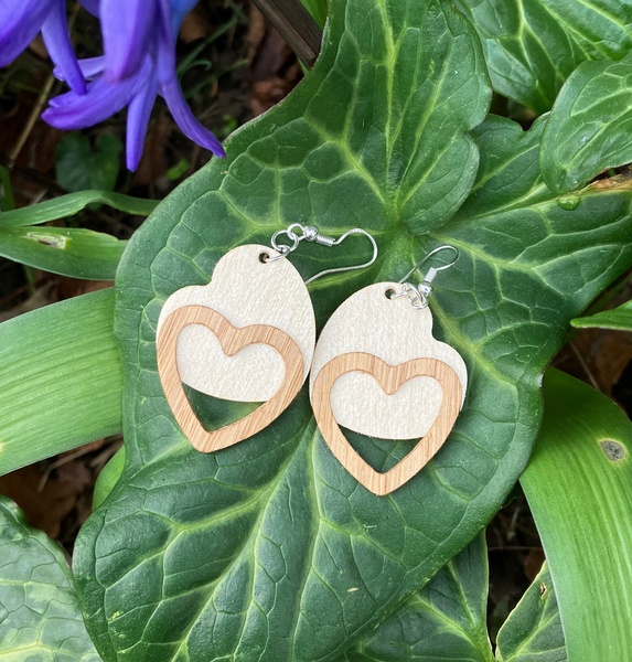 Boucles d'oreilles en placage de chêne et sycomore