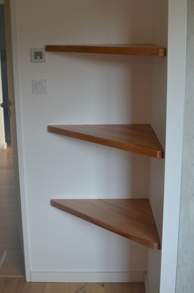 Etagères suspendues