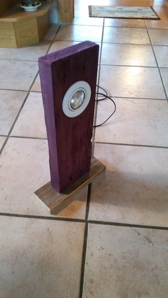 Petite lampe tout en récup.