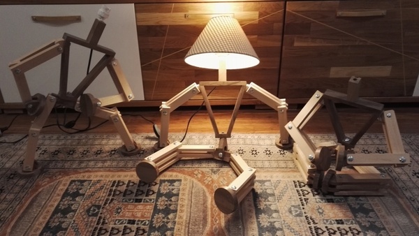 Lampe bonhomme articulé