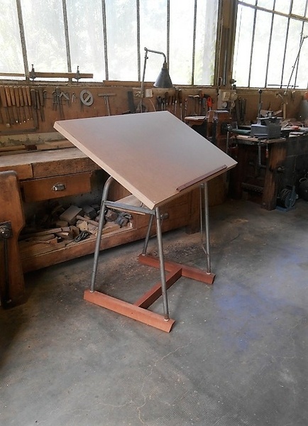 Ancienne table à dessin relookée