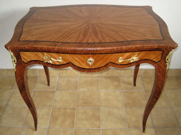 Table à écrire Louis XV