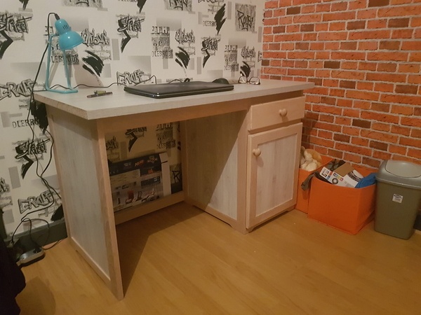 Un petit bureau tout simple