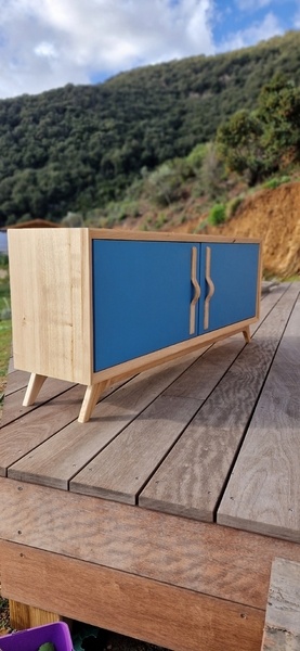 Meuble TV en châtaignier