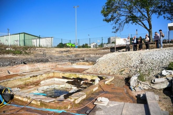 Plafond a caisson en bois de 2000 ans, ça c'est une trouvaille (archéologique)