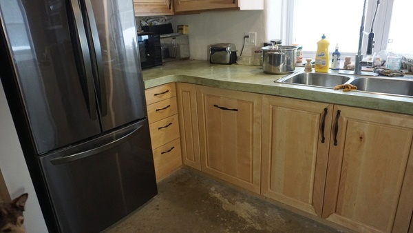 Tiroirs d'un angle de comptoir