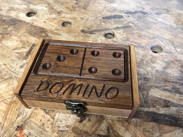 Dominos