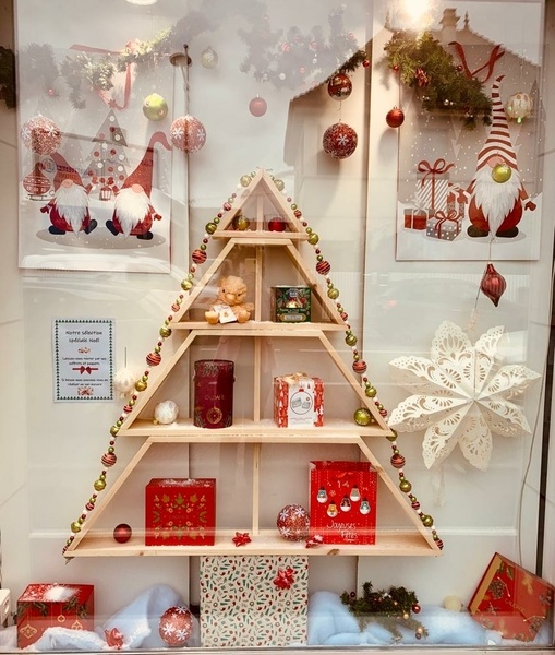 Un sapin pour une vitrine