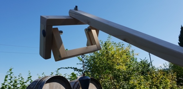 Bras pivotant pour téléphone