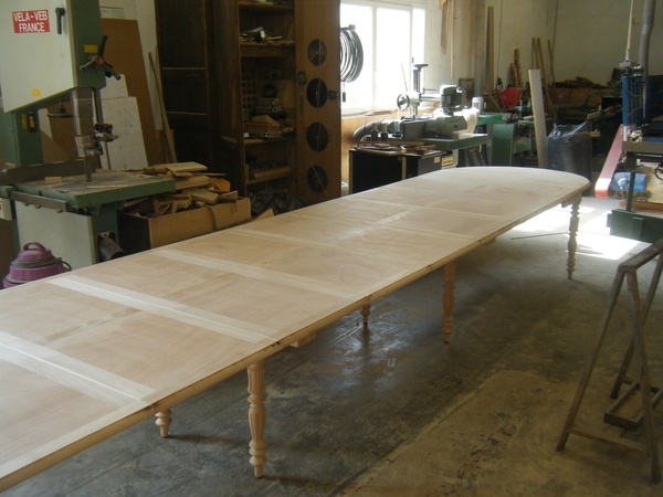 Table ronde grande capacité