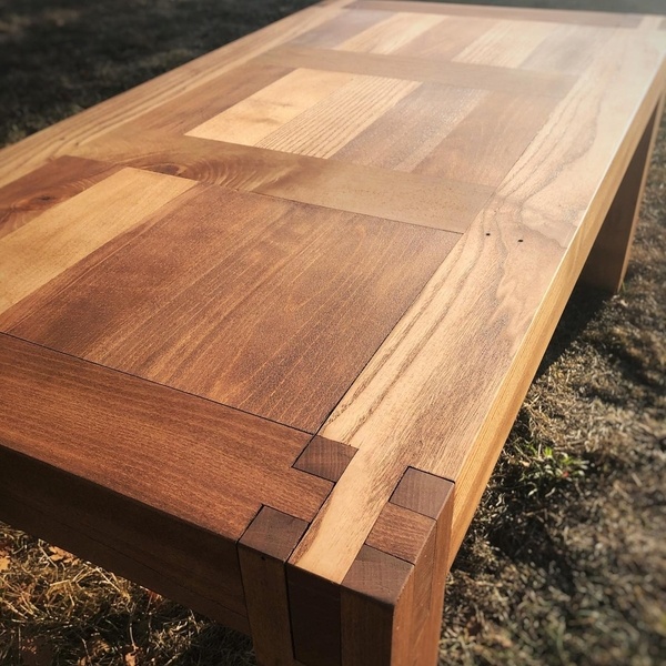 Table basse en hêtre