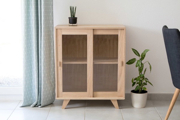 Petit meuble en chêne