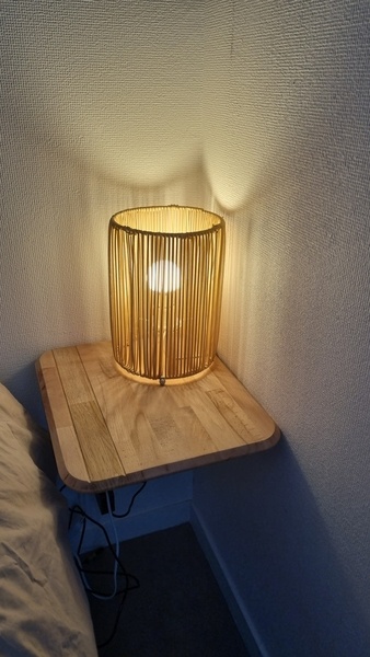 Tablette / Etagère / table de nuit en Chêne & Hêtre