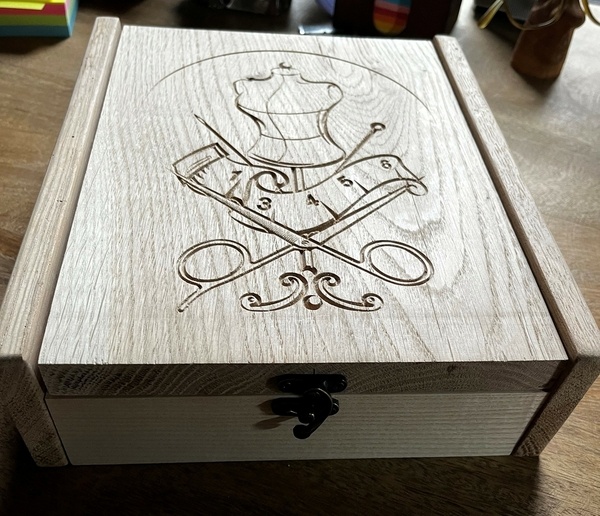 Boîte à couture d'appoint