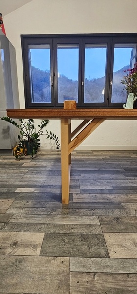 Table en sapelli et hêtre