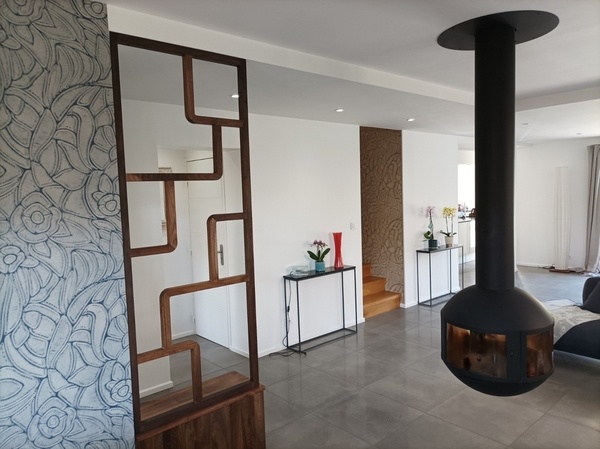 Claustra décoratif et banc / meuble à chaussures