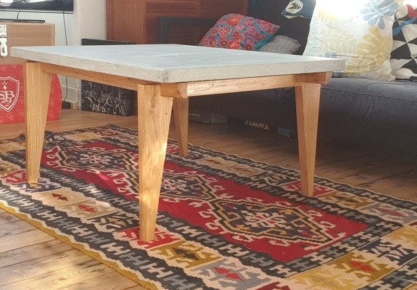 Table basse chêne plateau en ciment