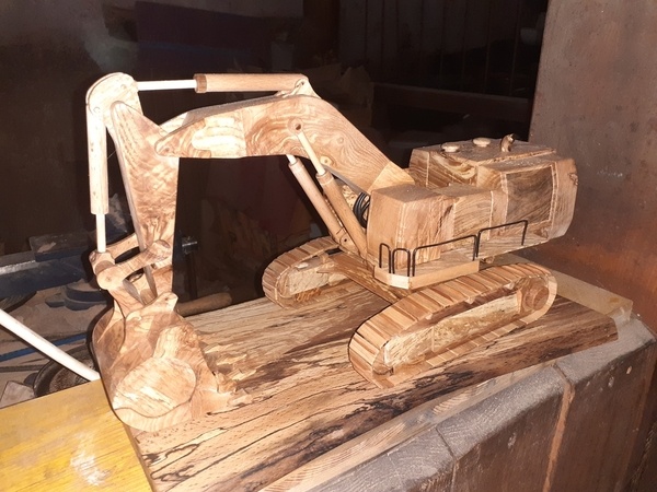 Wooden Pelleteuse en frêne caterpillar 6015b