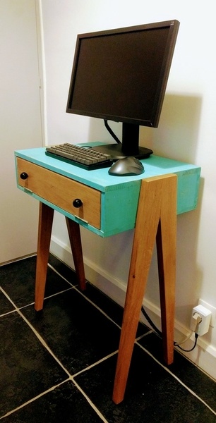 Le bureau compas fini