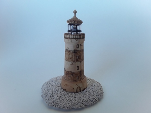 Petit, très petit phare!