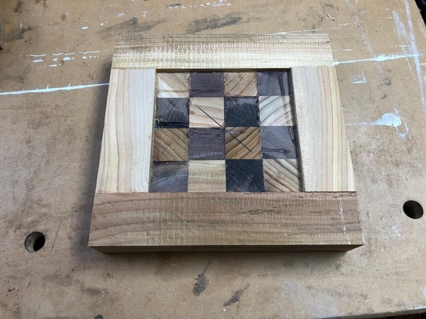 Utilisation des chutes d'un échiquier