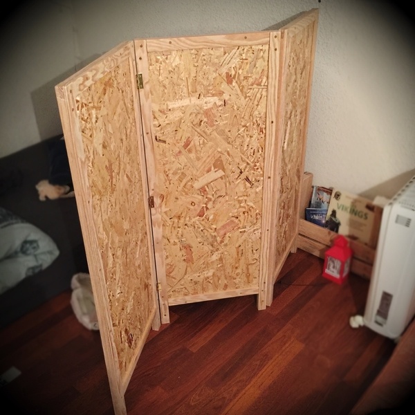 3 panneaux OSB 9mm pris en rainure dans les ossatures