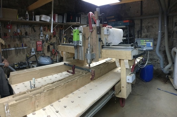 Fraiseuse 3 axes manuelle structure bois