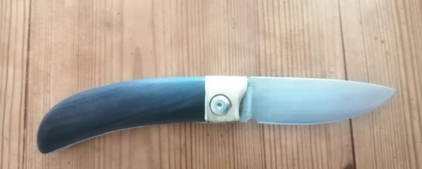 Couteau pliant liner-lock