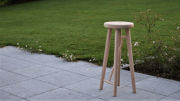 Fabrication d'un haut tabouret de bar!