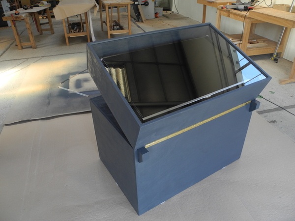 Socle TV pour visites d'une cave