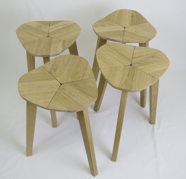 Tabourets ou petits chevets en chêne de réemploi