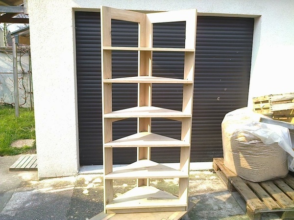 Bibliothèque d'angle