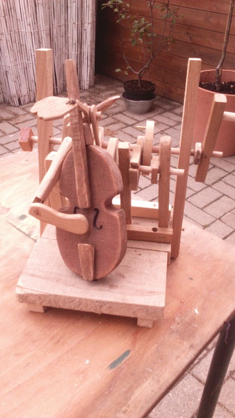 Contrebassiste automate