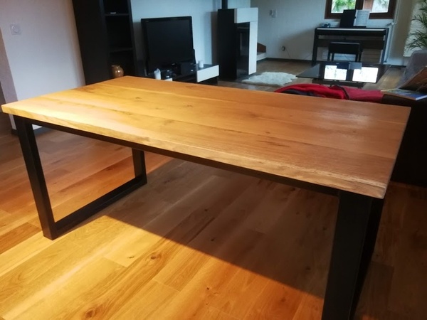 Table en chêne massif