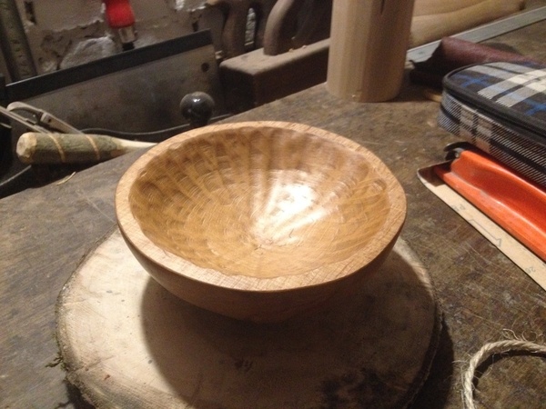 Bol en hêtre fait à la main