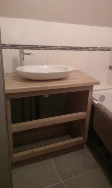 Meuble salle de Bains Chêne et panneau acrylique