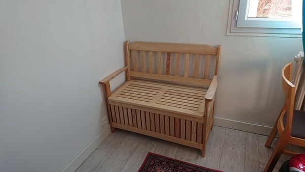 Banc-coffre en frêne pour mon fils