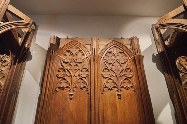 Menuiserie gothique (XVe siècle) : les assemblages