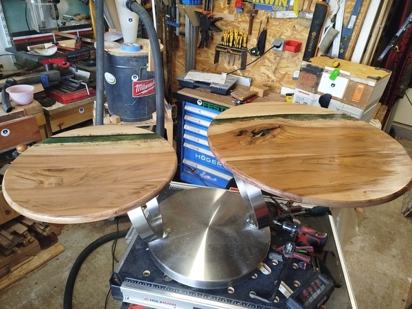 Table basse plateau pivotant